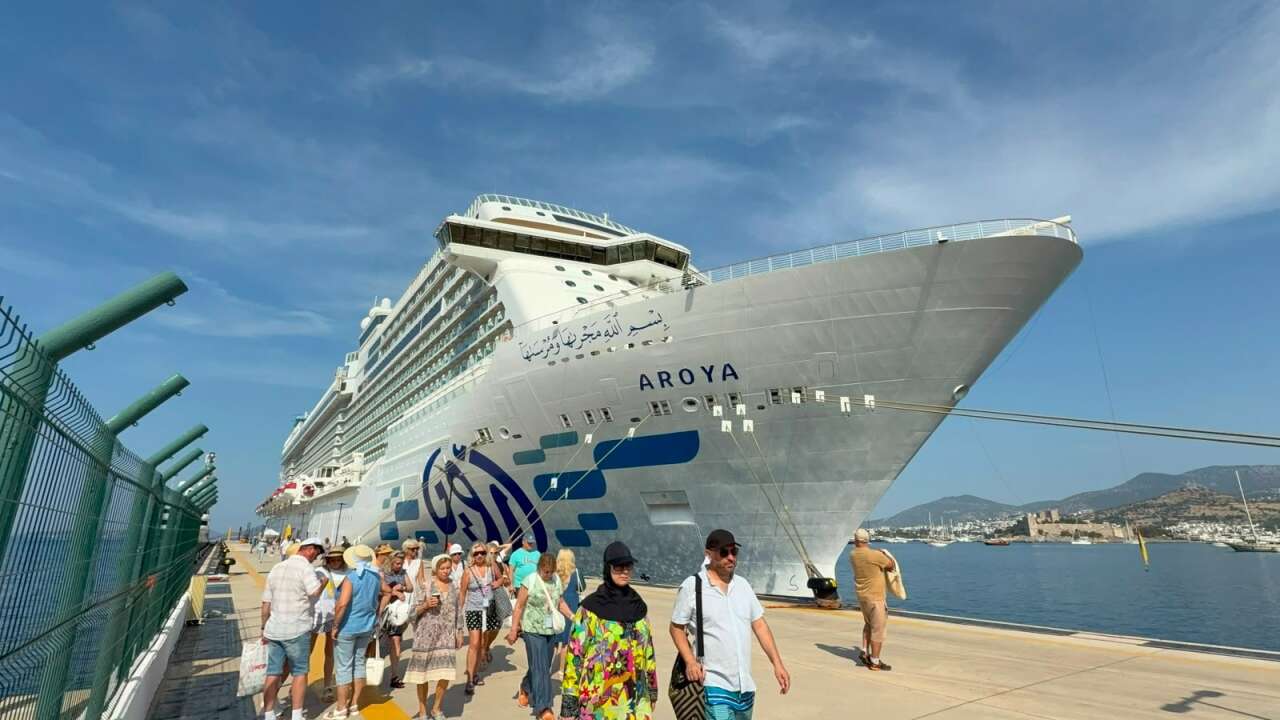 Bodrum'da Kruvaziyerle Turist Yağdı: 15 Günde 10 Binden Fazla Yolcu Geldi 4